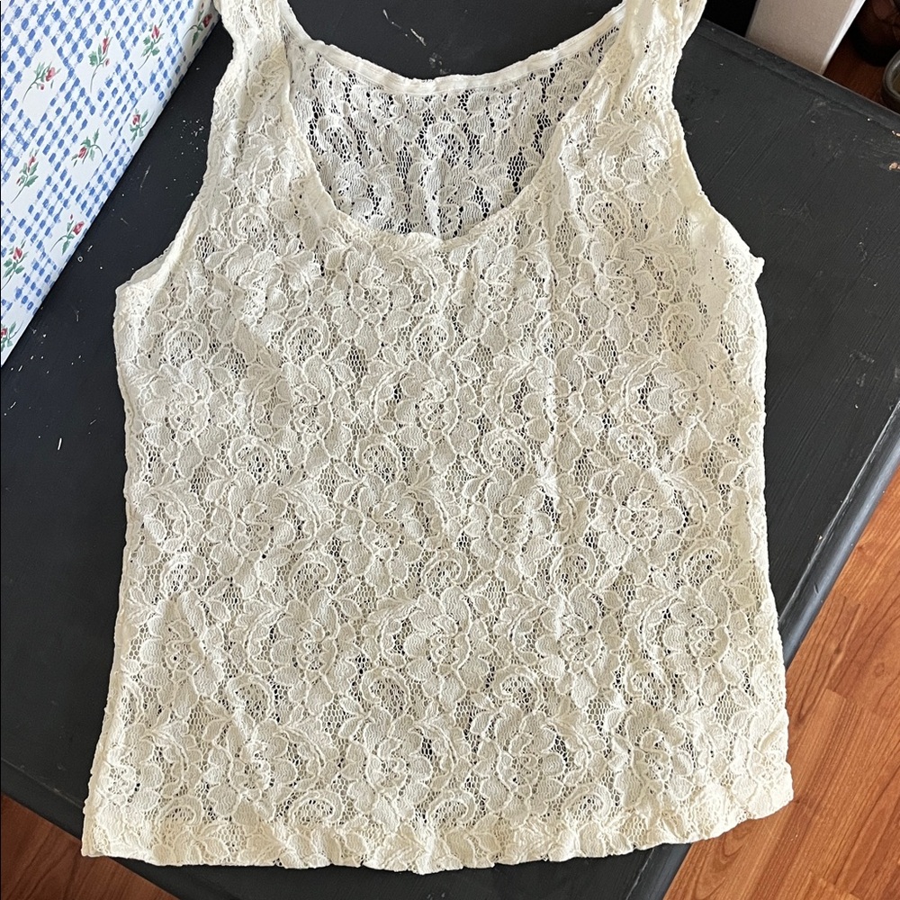 Vintage 90s Cinema Etoile Lace Tank Top - Cream size L 
Lace trend sheer fairy